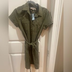 Loft green utility shirtdress. NWT. SIZE MP.